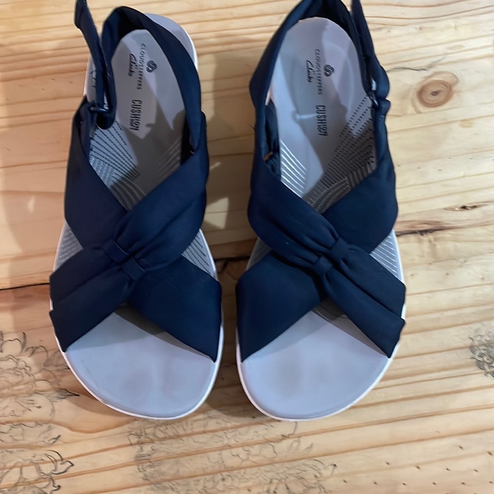 Clarks Cloudsteppers Cushion Soft Sandals size 6 1/2